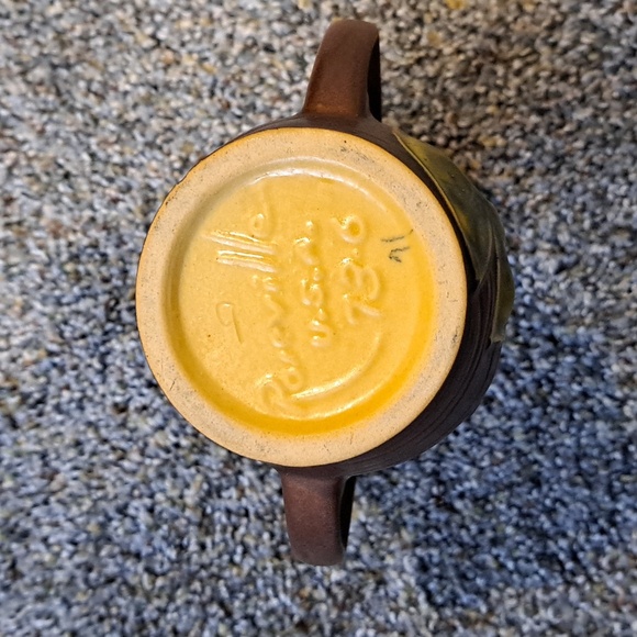 Roseville vase - Picture 2 of 4